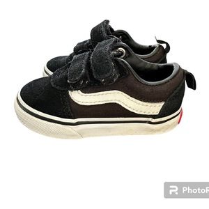 Toddler size 5 Vans